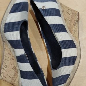 LifeStride Costume Blue and Natural Stripe 6 1/2